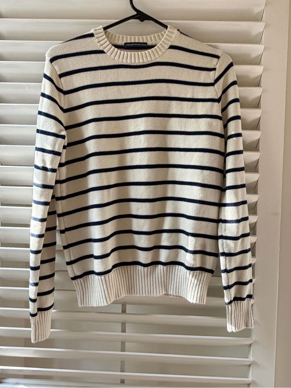 Brandy Melville Crewneck Striped Sweater - White & Navy